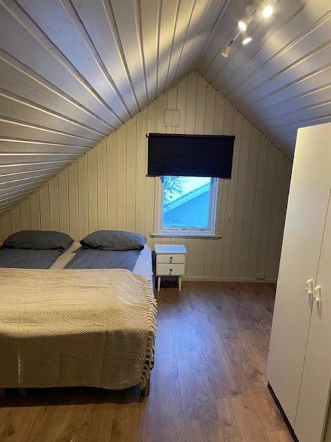 Leilighet Pa Sor Tromsoya Zimmer foto